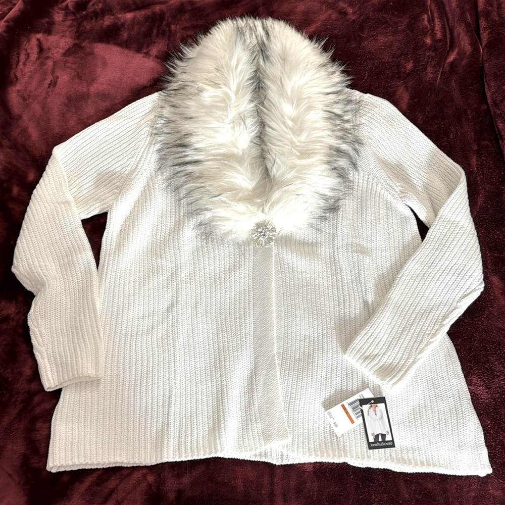 NWT Women’s Sweater